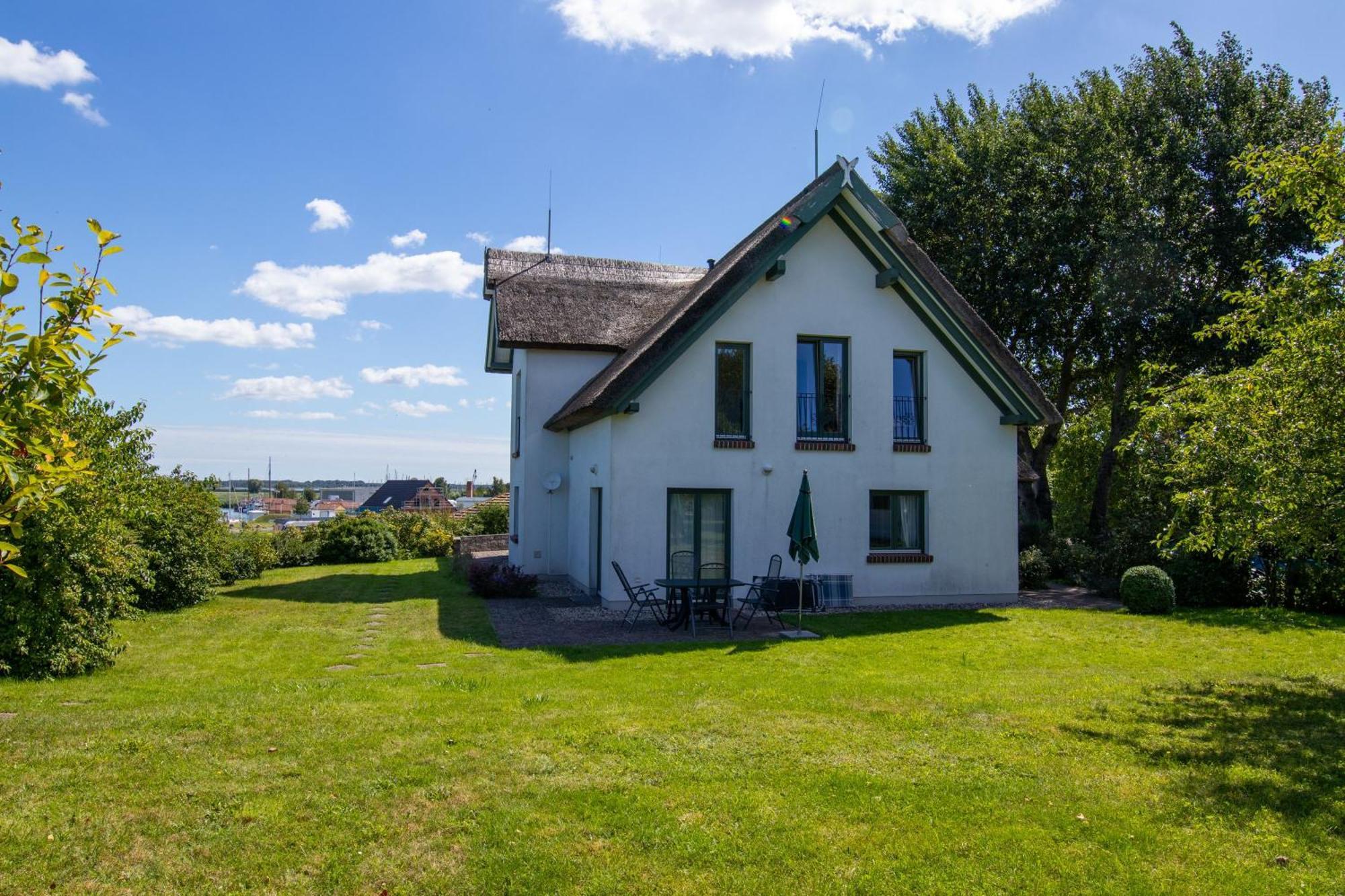 Reetdachhaus Im Fischerdorf Freest Exteriör bild